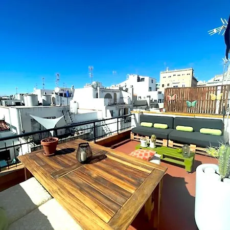 아파트 Unique With Amazing Terrace Centre 시체스