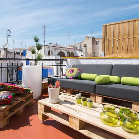 Unique With Amazing Terrace Centre Apartment *